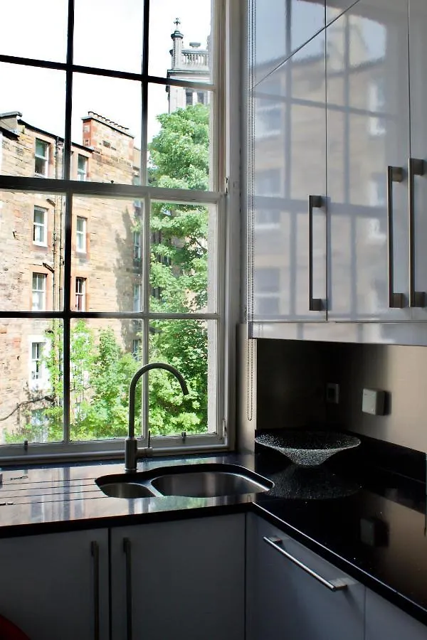 Lovely 1 Bed Flat In Stockbridge, Near Edinburghs City Centre Apartment